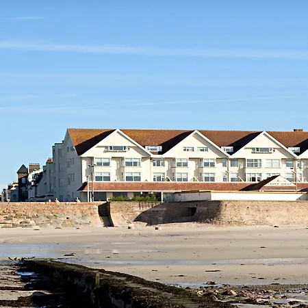 ホテル グランド ジャージー ＆ スパ 5*