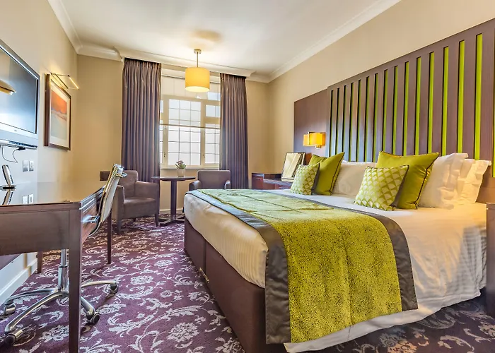 Grand Jersey And Saint Helier