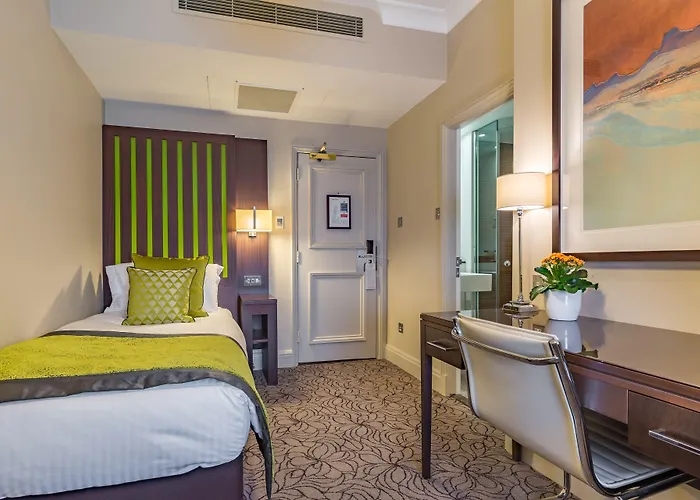 Hotel Grand Jersey And 5*