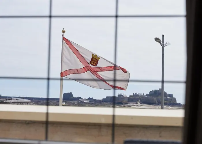 Hotel Grand Jersey And 5*