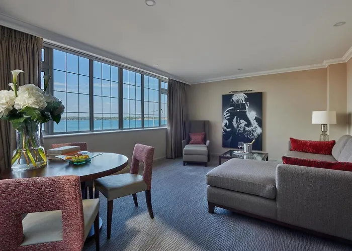 Grand Jersey And Hotel 5*