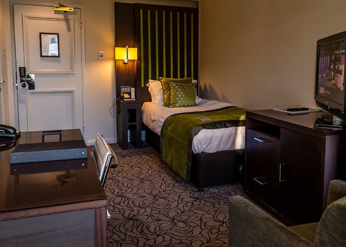 Grand Jersey And Hotel