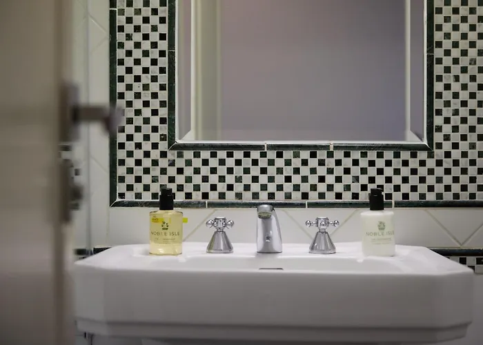 Grand Jersey And Hotel 5*